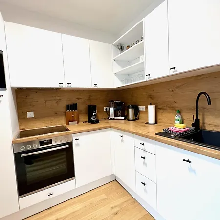 Apartmenthaus Emily By Poly